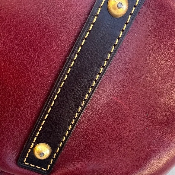 Dooney & Bourke Elegant Red Leather Handbag - Picture 6 of 7